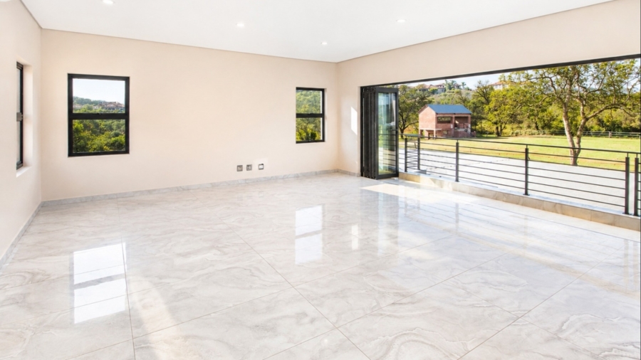 5 Bedroom Property for Sale in Meerhof North West